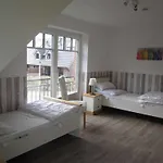 With 4 Bedrooms * Böhl