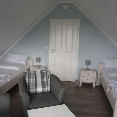 With 4 Bedrooms Ferienhaus