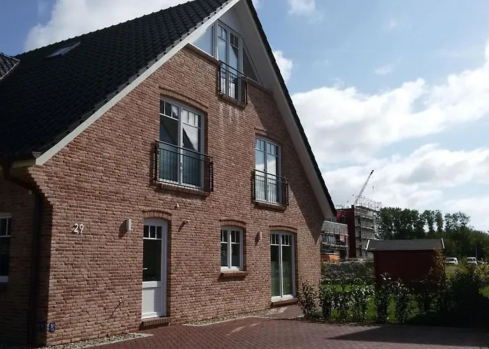 With 4 Bedrooms Böhl